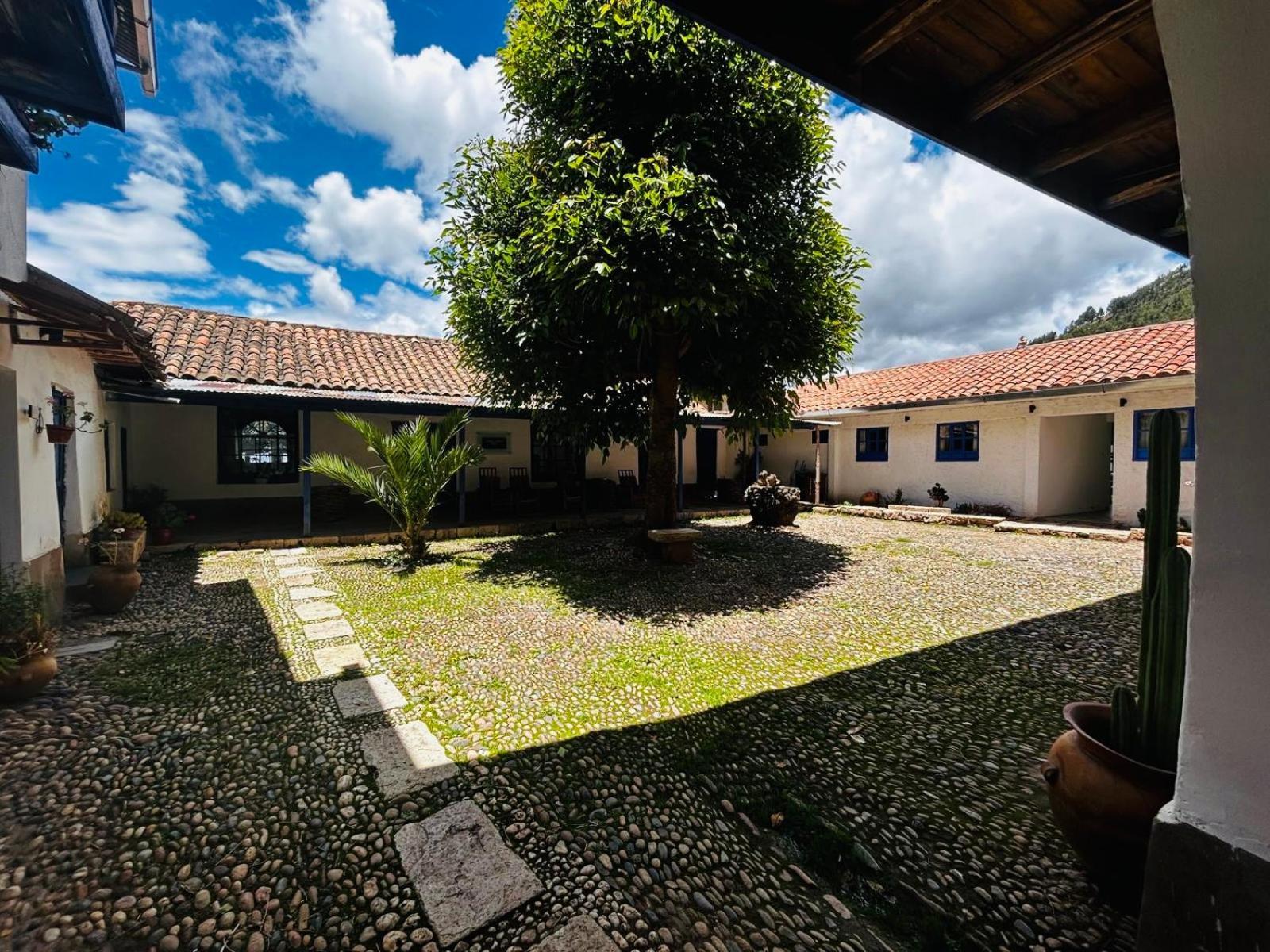 Casona Checacupe Hotel Bagian luar foto